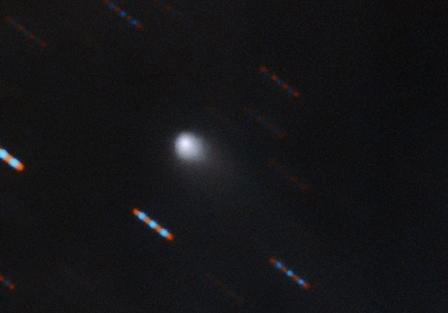 Die erste, mit dem Gemini-Observatorium gelungene Zweifarb-Spektral-Aufnahme von „C/2019 Q4 (Borisov)“. Copyright: Gemini Observatory/NSF/AURA