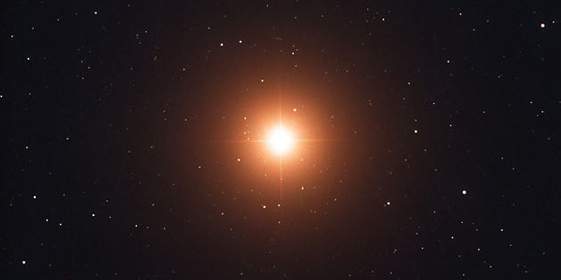 Eine der aktuellsten Teleskopaufnahmen des Riesensterns Beteigeuze, erstellt vom Astrofotografen Sebastian Voltmer am 4. Januar 2020. Copyright: Sebastian Voltmer, www.weltraum.com