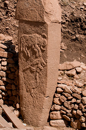 Tierdarstellungen auf einem Pfeiler von Göbekli Tepe. Copyright: Teomancimit (via WikimediaCommons) / CC BY-SA 3.0