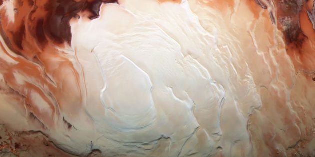 Die geschichtete hellweiße Eiskappe des Mars-Südpols Copyright: ESA/DLR/FU Berlun/Bill Dunford