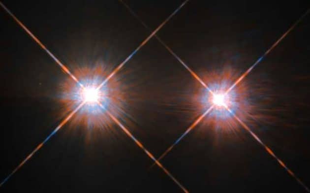 Hubble-Aufnahme der beiden Sterne Alpha Centauri A und B, die gemeinsam mit dem Roten Zwerg Alpha Centauri C ein Dreifachsternsystem bilden und zugleich die unserer Sonne nächstgelegenen Sterne darstellen. Copyright: ESA/Hubble & NASA