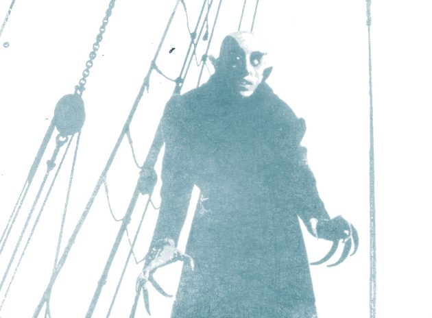 Der Vampir-Schaspieler Max Schreck in einem Szenenbild aus Friedrich Wilhelm Murnau Dracula-Adaption „Nosferatur“ von 1921.