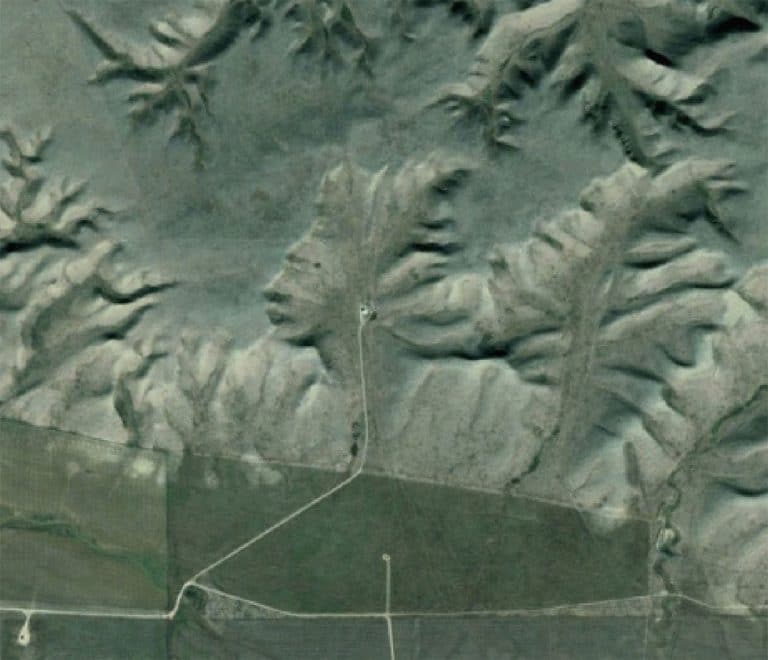 Satellitenaufnahme des sog. Badlands Guardian in der kanadischen provinz Alberta. Copyright: Google Earth, 2006