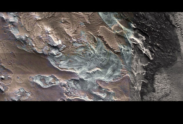 Ein Gletscher-Relikt in der Nähe des Mars-Äquators.Copyright: NASA/MRO/HiRISE/CRISM, Lee et al. 2023