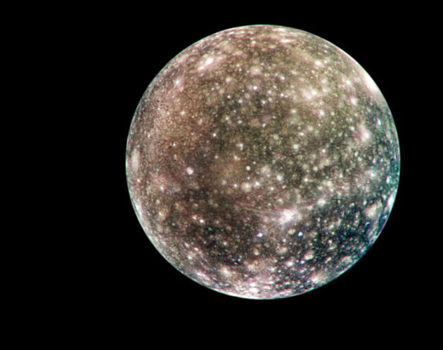 Blick auf den Jupitermond Kallisto.Copyright: NASA/JPL/DLR