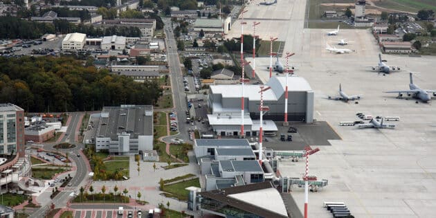 Blick auf die Ramstein Air Base in Rheinland-Pfalz. Copyright: U.S. Army Corps of Engineers Europe District / Gemeinfrei