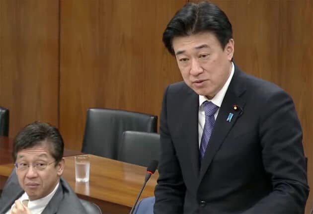 Der japanische Verteidigungsminister Minoru Kihara antwortete am 9. April 2024 auf eine Anfrage über UFOs.Copyright/Quelle: Live.NicoVideo.jp / Youtube